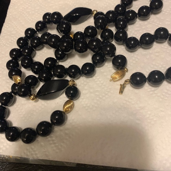 14k and black onyx necklace beads 10mm 26 inch